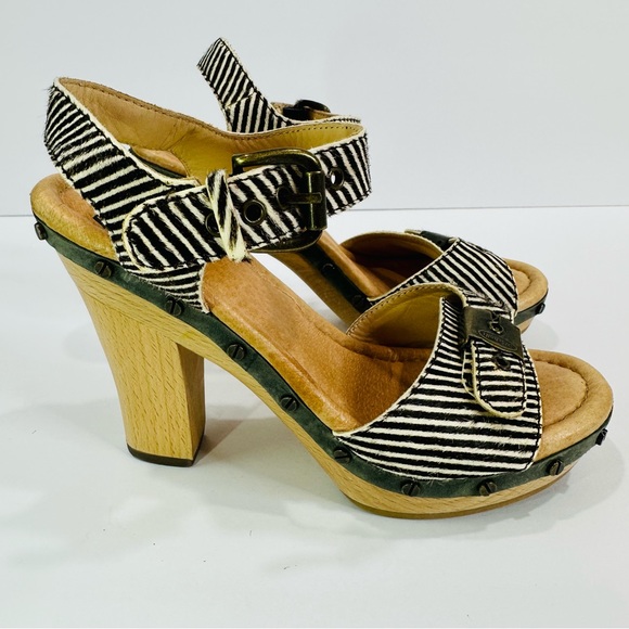π ULTRA RARE DR SCHOLLβS ANIMAL PRINT 4 1/2β WOOD HEEL LEATHER PIPING & RIVETS - Picture 10 of 10